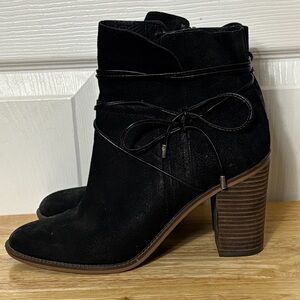 FRANCO SARTO Edaline Leather Ankle Boots Size 10 almond toe wrap tie western